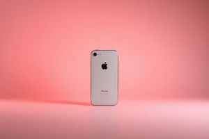iPhone SE (2022): компактный iPhone с A15 Bionic &mdash; обзор и цены