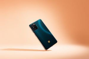Xiaomi 14: детальный обзор флагмана с камерой Leica