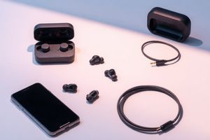 Наушники для смартфона: выбор между проводными, беспроводными