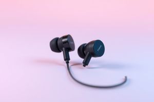 EARMOR: тактичні навушники для спеціалістів та спортсменів