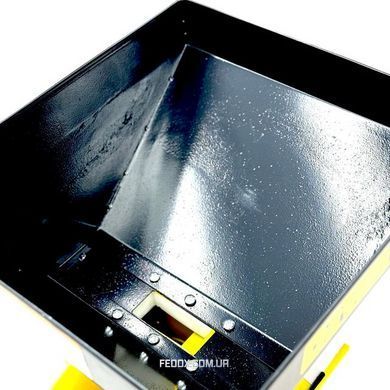 Grain crusher Dewalt DWS-4300 (4.3 kW 280 kg/h) Powerful Dewalt feeder. Household for feed and grain